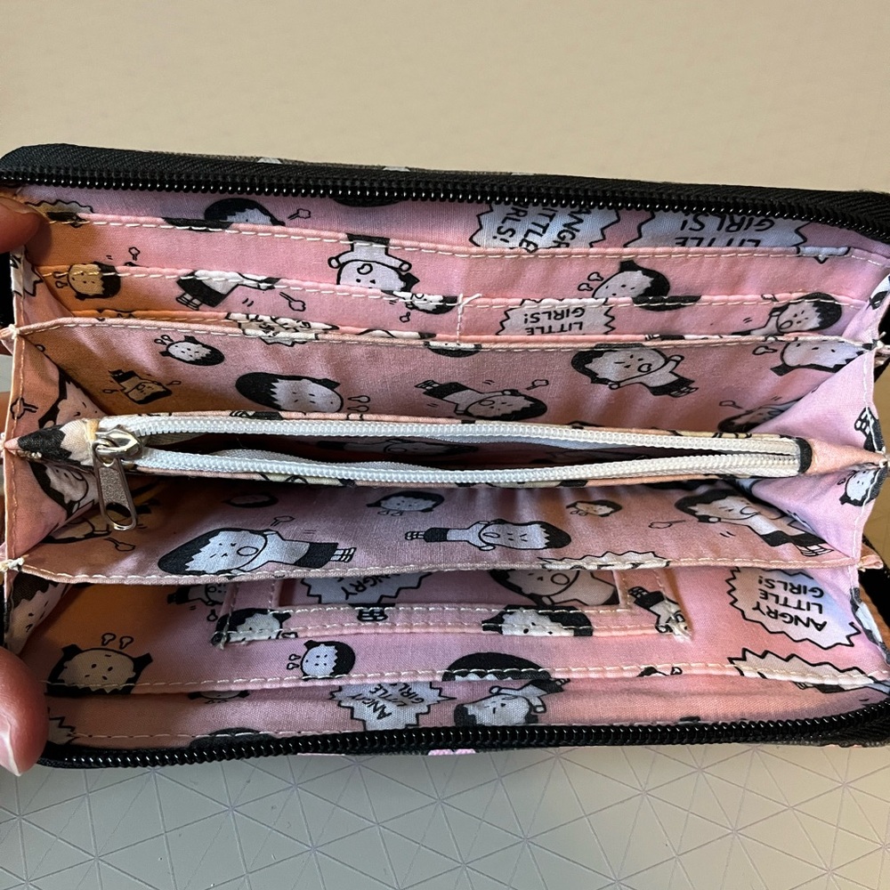 Angry Little Girls Wallet - Picture 4 of 5
